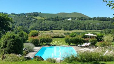 1 - Oloron-Sainte-Marie, House