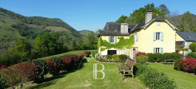 1 - Oloron-Sainte-Marie, House