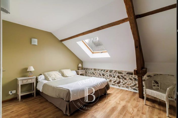 Image No.18-Maison de 8 chambres à vendre à Oloron-Sainte-Marie