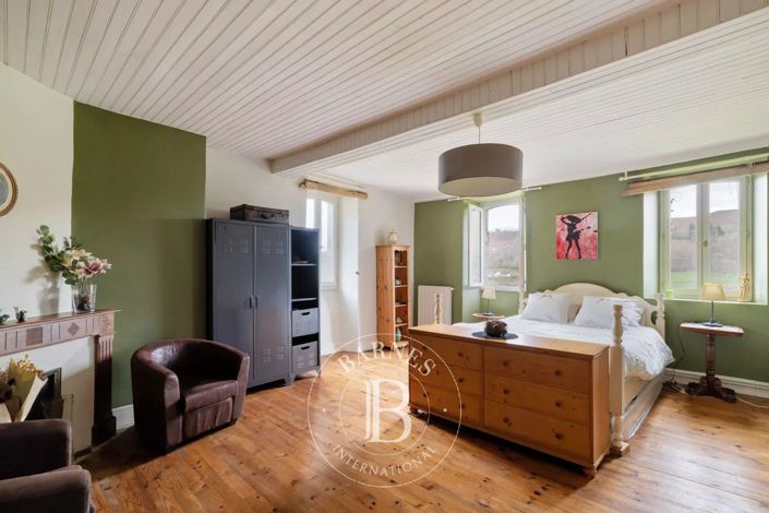 Image No.23-Maison de 8 chambres à vendre à Oloron-Sainte-Marie