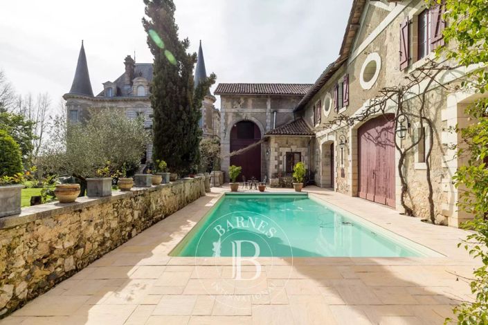 Image No.7-14 Bed House for sale