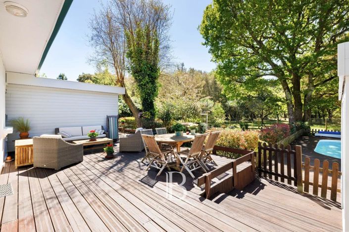 Image No.10-4 Bed House for sale