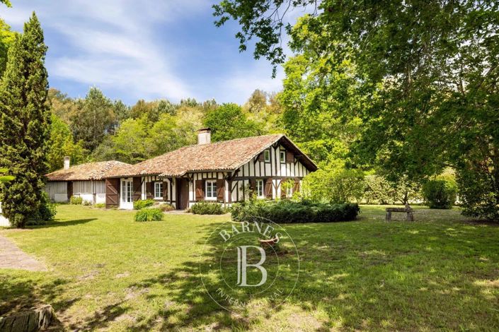 Image No.6-2 Bed House for sale