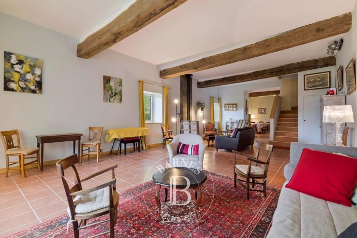 Image No.21-10 Bed House for sale