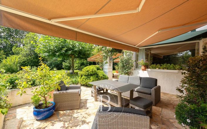 Image No.4-5 Bed House for sale