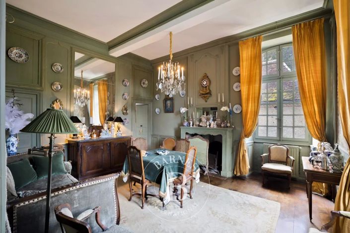 Image No.14-8 Bed House for sale