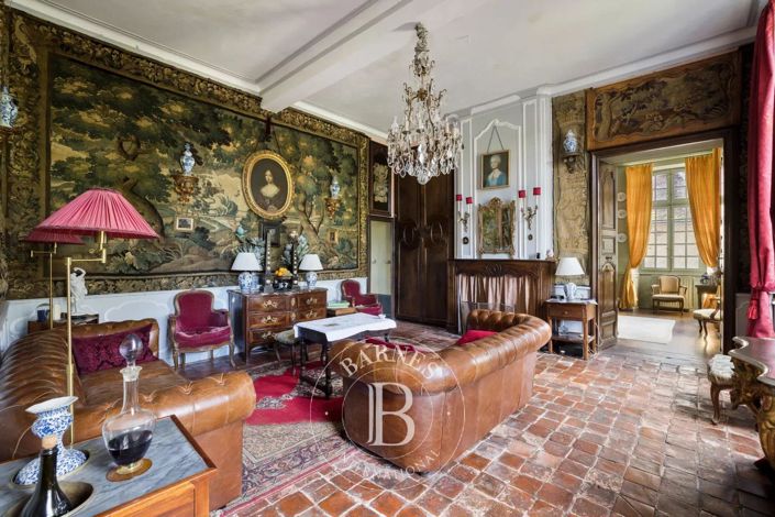 Image No.29-8 Bed House for sale