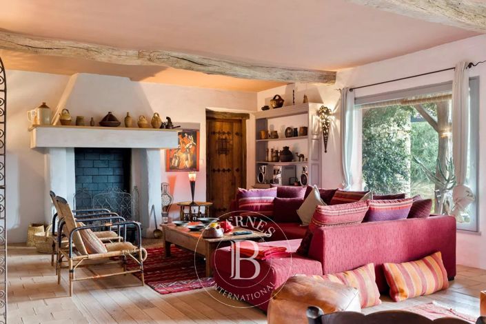 Image No.13-4 Bed House for sale