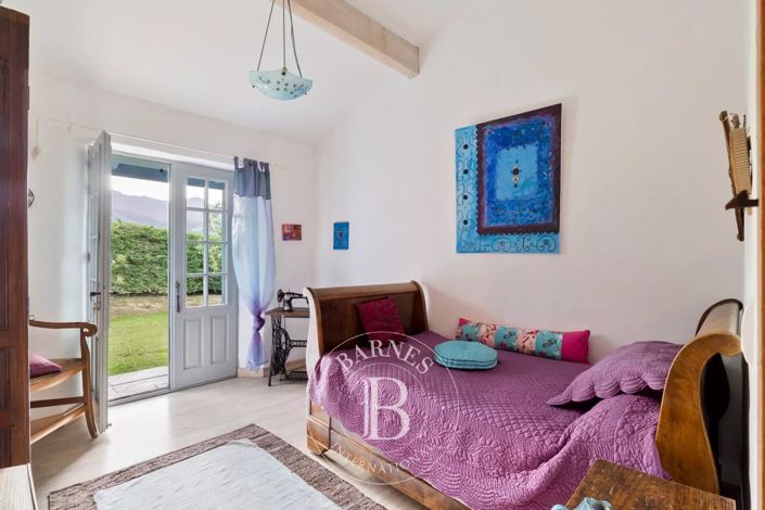 Image No.28-4 Bed House for sale