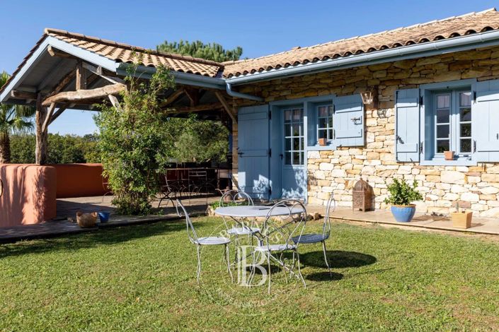 Image No.3-4 Bed House for sale