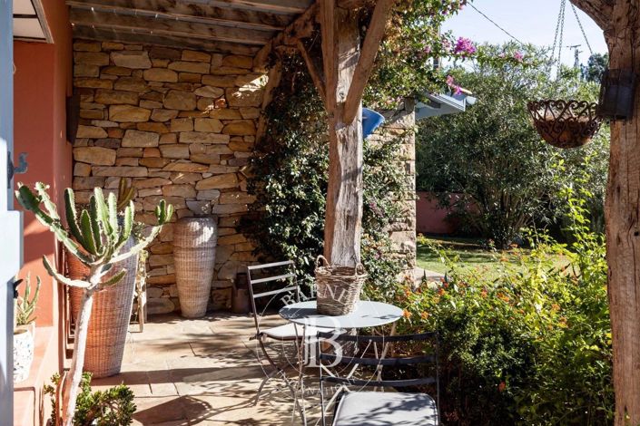 Image No.7-4 Bed House for sale