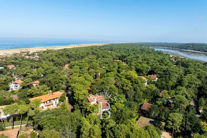 Image No.22-10 Bed House for sale