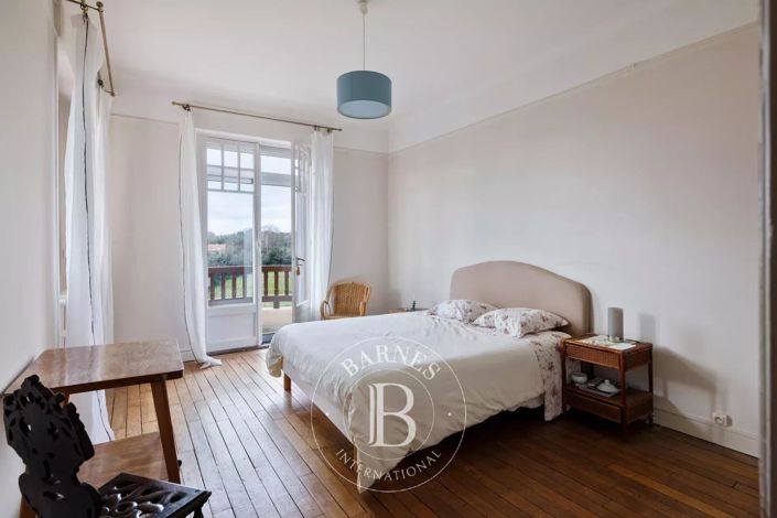 Image No.15-House for sale