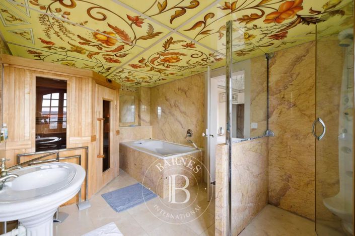 Image No.22-House for sale