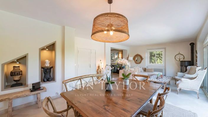 Image No.14-5 Bed House for sale