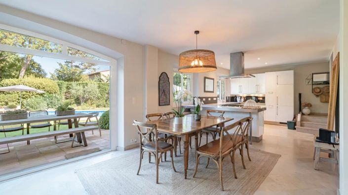 Image No.21-5 Bed House for sale