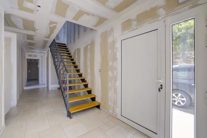 Image No.10-3 Bed House for sale