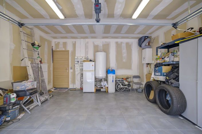 Image No.19-3 Bed House for sale