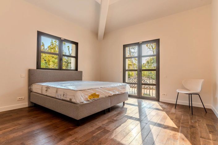 Image No.15-6 Bed House for sale