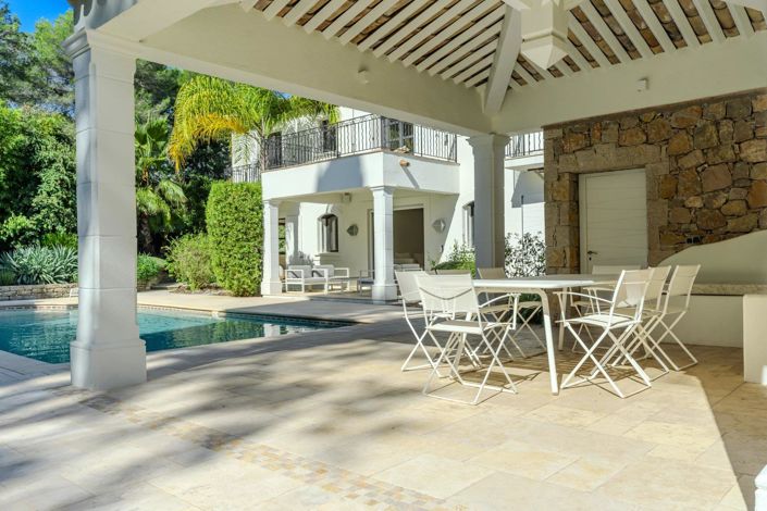 Image No.18-6 Bed House for sale