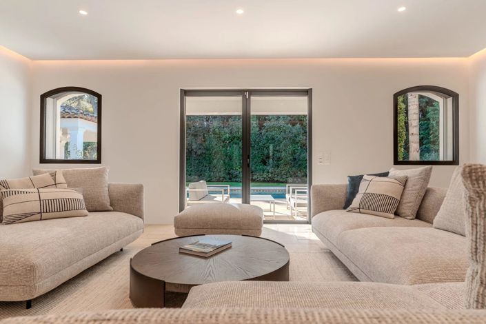 Image No.7-6 Bed House for sale