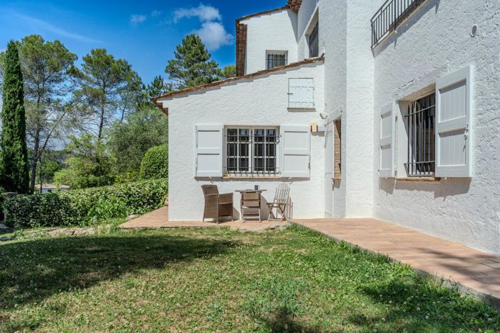 Image No.21-5 Bed House for sale