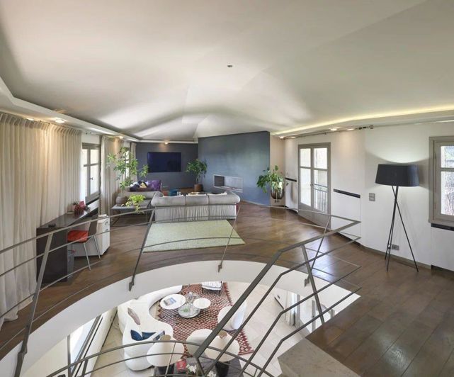 Image No.24-6 Bed House for sale