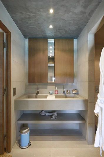 Image No.33-6 Bed House for sale