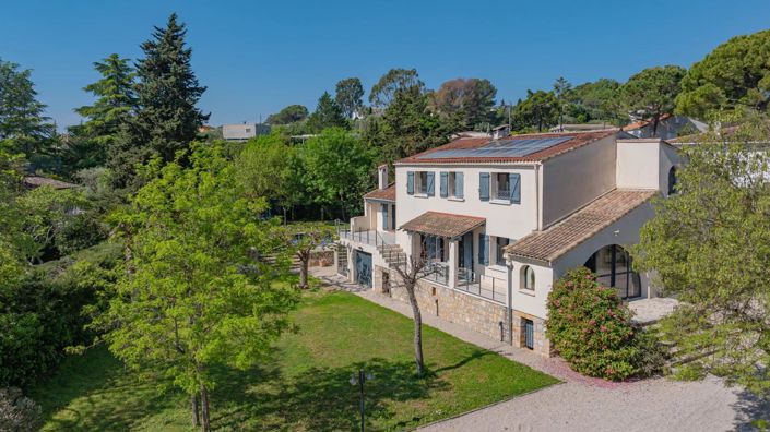 Image No.1-6 Bed House for sale