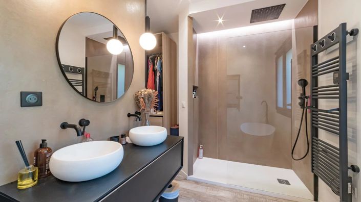 Image No.22-6 Bed House for sale