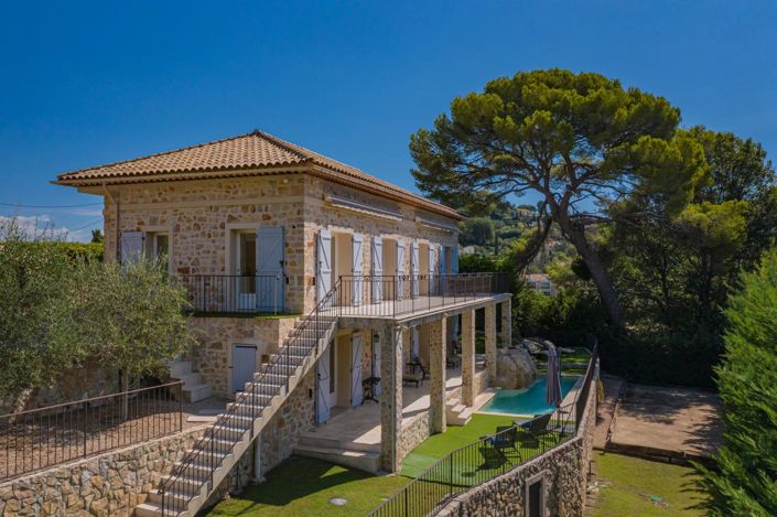 Image No.1-4 Bed House for sale