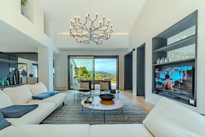 Image No.12-4 Bed House for sale