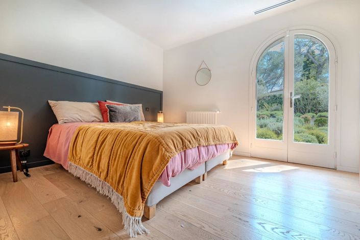 Image No.21-4 Bed House for sale