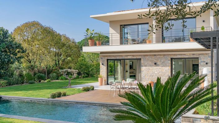 Image No.1-5 Bed House for sale