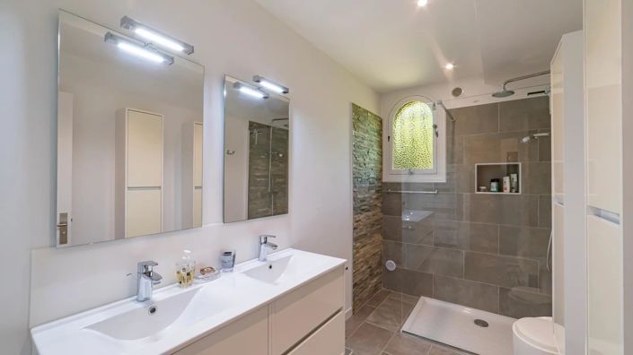 Image No.16-5 Bed House for sale