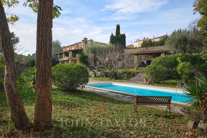 Image No.1-5 Bed House for sale