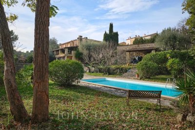 1 - Roquefort-les-Pins, House
