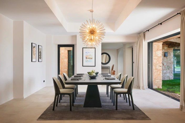 Image No.6-6 Bed House for sale