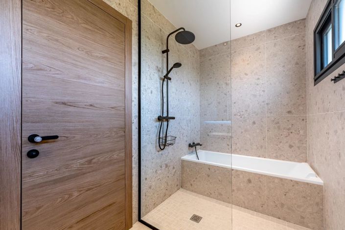 Image No.25-6 Bed House for sale