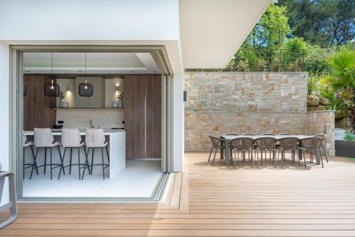 Image No.26-6 Bed House for sale