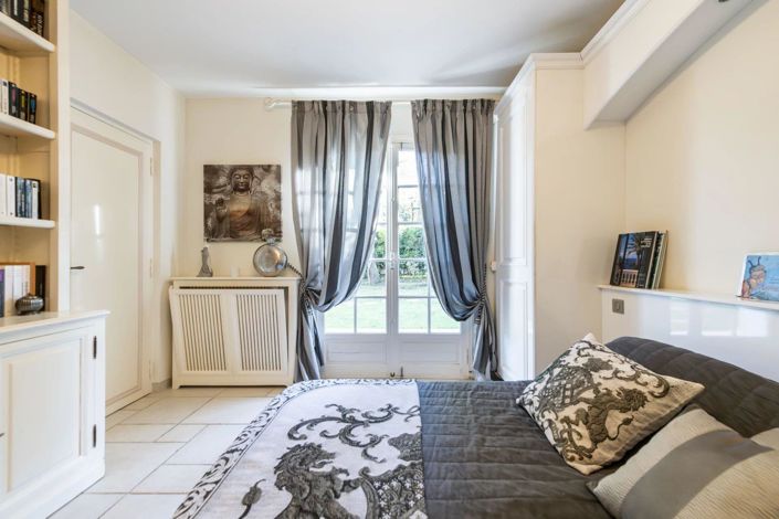 Image No.14-3 Bed House for sale