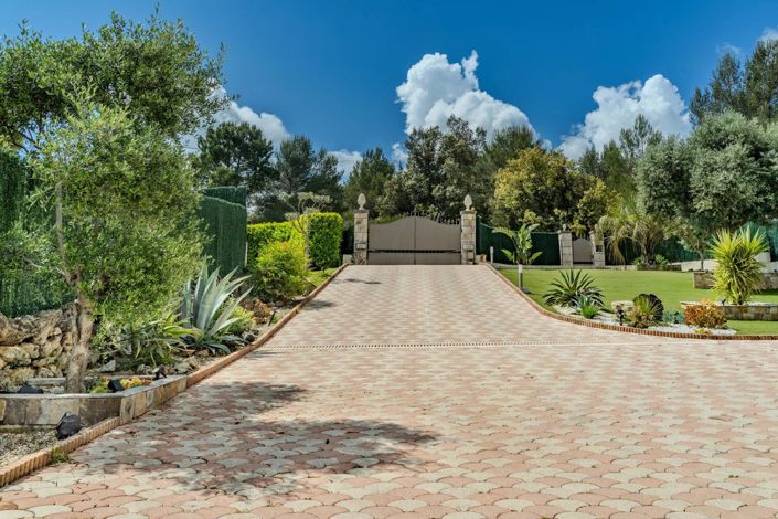 Image No.4-5 Bed House for sale