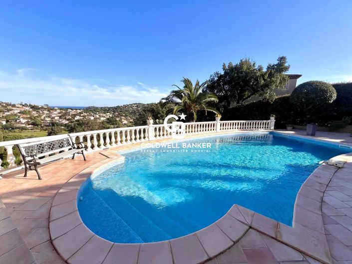 Image No.2-4 Bed House for sale