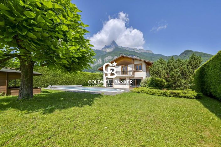 Image No.1-5 Bed House for sale