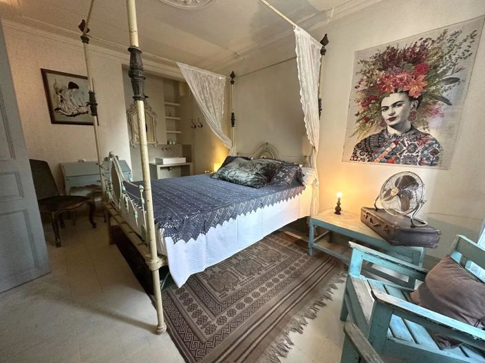 Image No.9-7 Bed House for sale