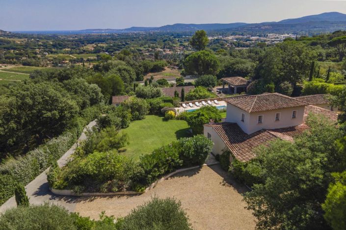 Image No.1-Maison de 8 chambres à vendre à Grimaud