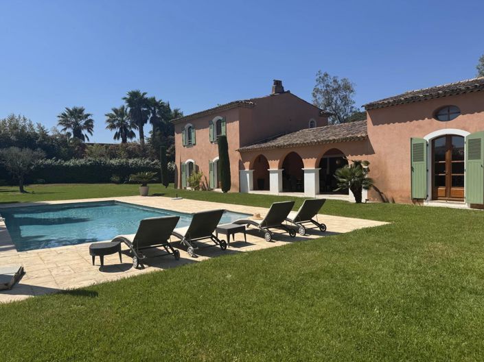 Image No.1-4 Bed House for sale