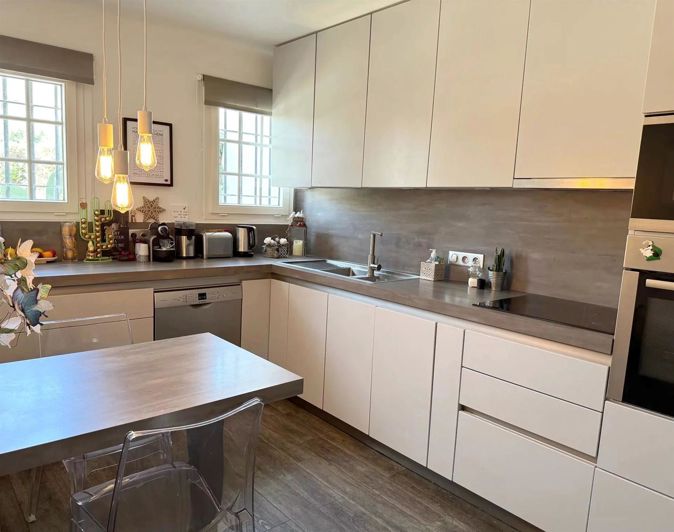 Image No.7-3 Bed House for sale