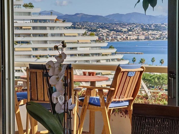 Image No.15-4 Bed Apartment for sale