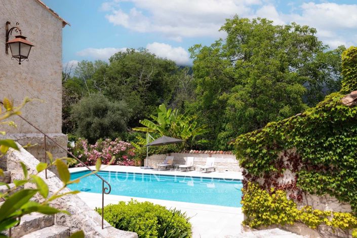 Image No.3-6 Bed House for sale